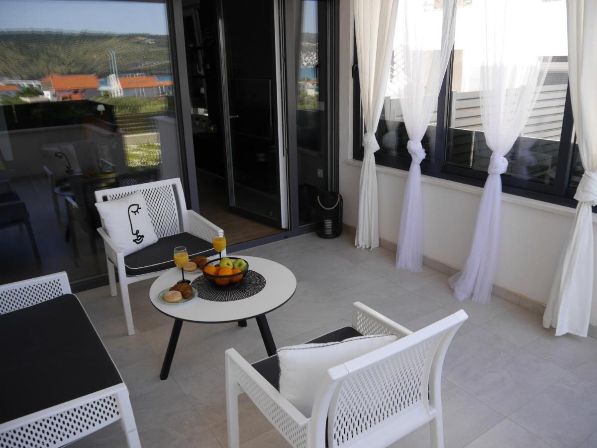 Apartment "Mon Ami" Trogir Exterior foto